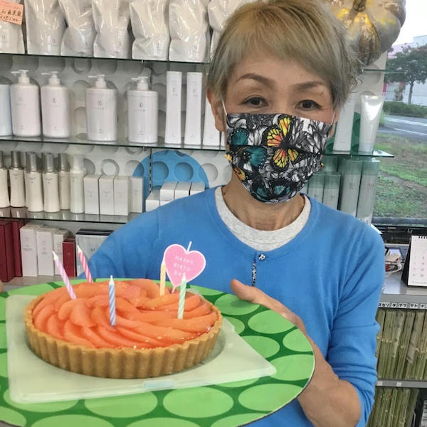 誕生日ケーキ