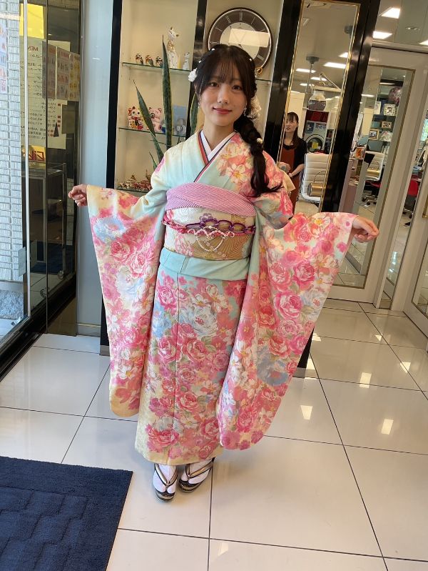 上品なお着物がとてもよくお似合いでした