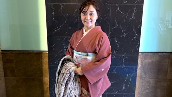 中学卒業式  息子さんからの「お母さん、着物で来て」
