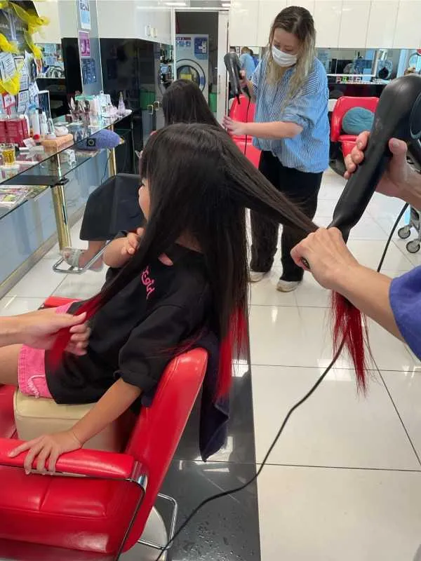 美容室でのヘアカラー