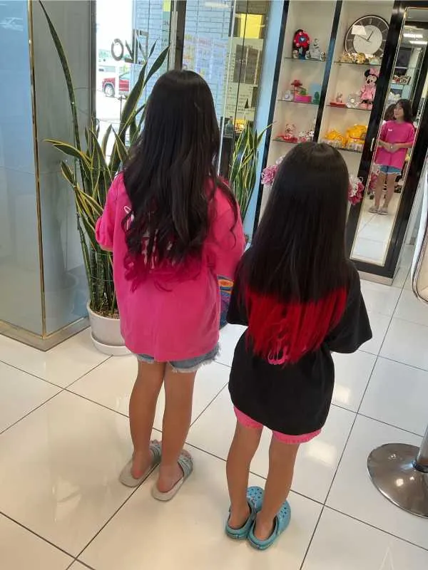 ヘアカラーをした姉妹